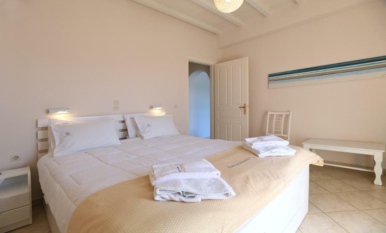 Nostos Beachfront Apartments&Studios Agios Ioannis  Exterior foto